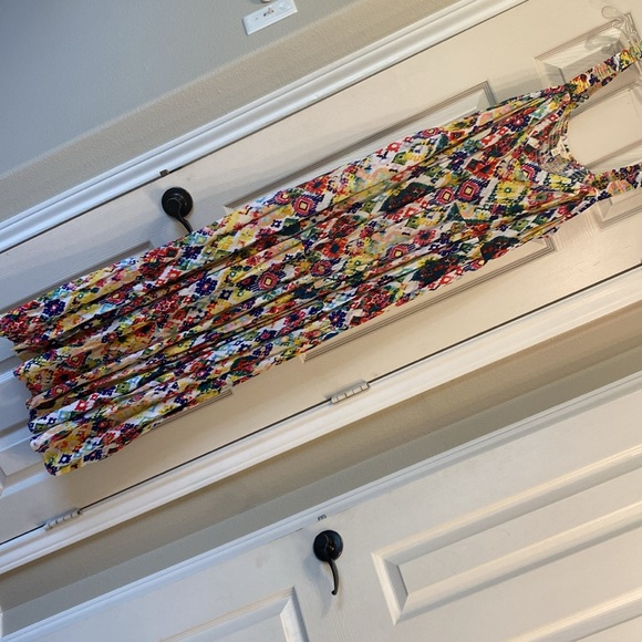 Colorful Maxi Dress - Ikat print - Picture 2 of 4